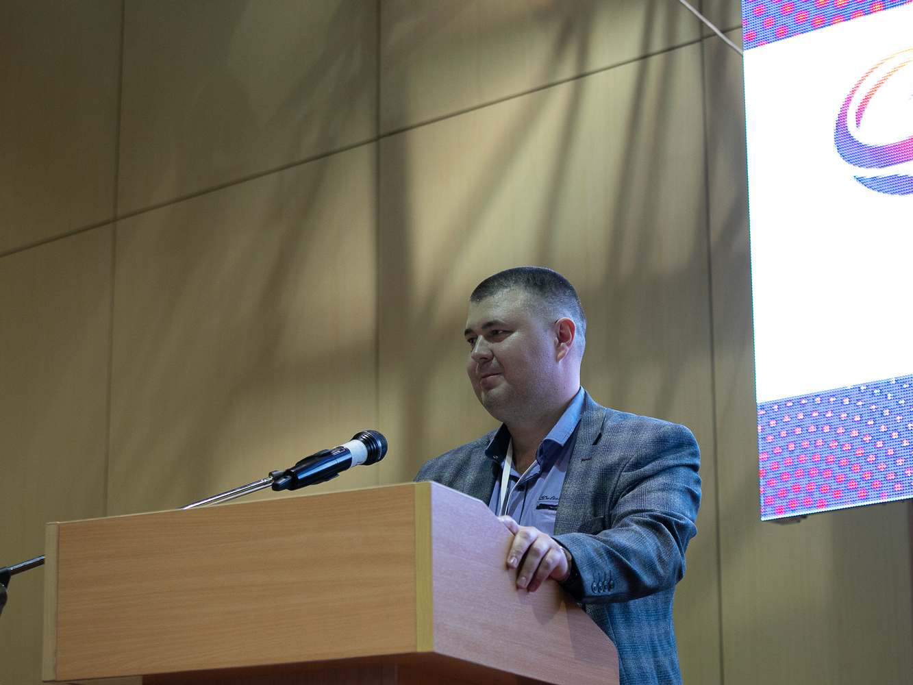 «Цифровая трансформация госуслуг. Импортонезависимые решения. Реальный опыт»